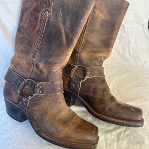 Frye women’s harness 12r boot